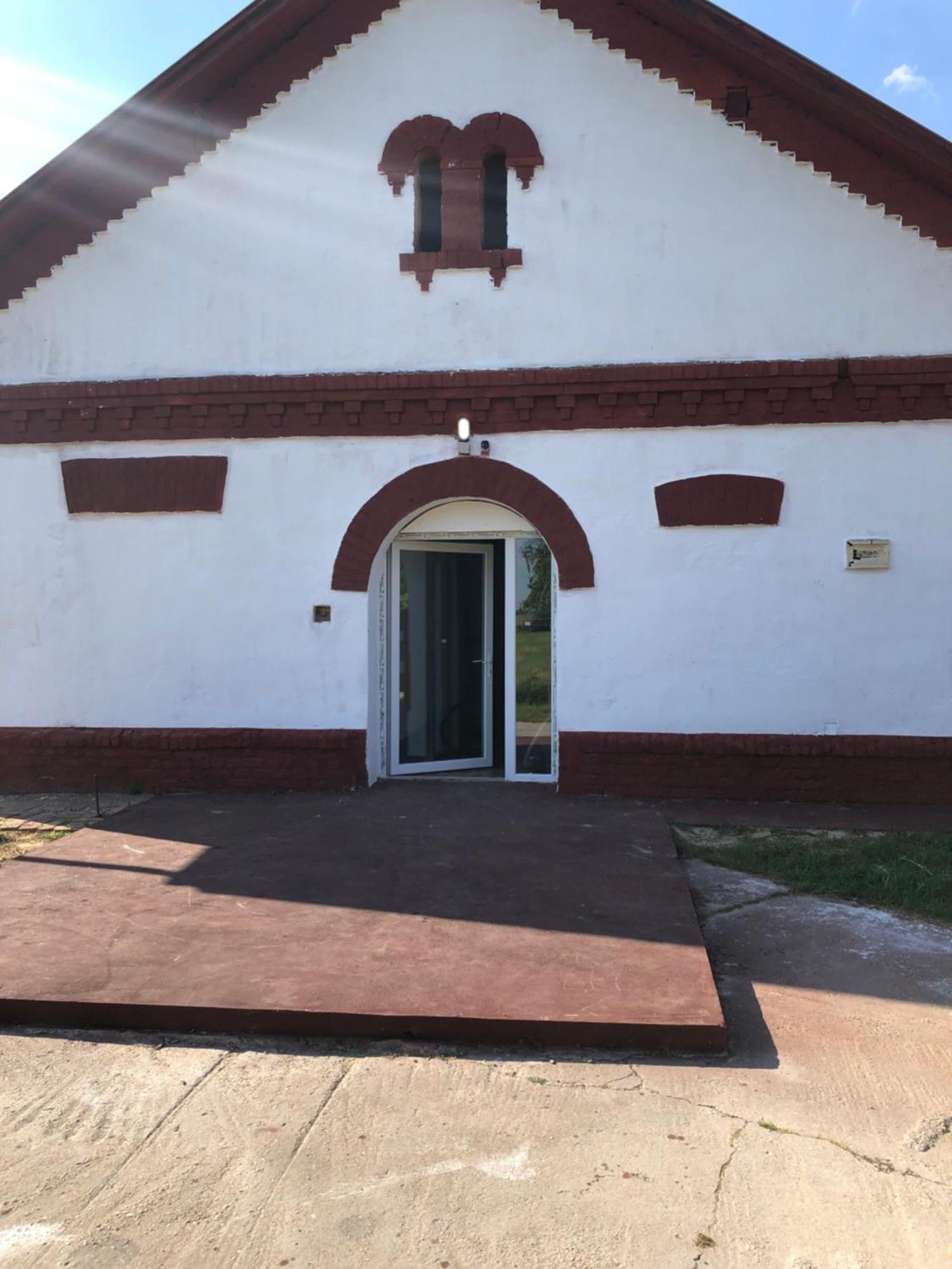 Penni Panzio Kaposvar- Repaspuszta Kaposvár Exterior foto